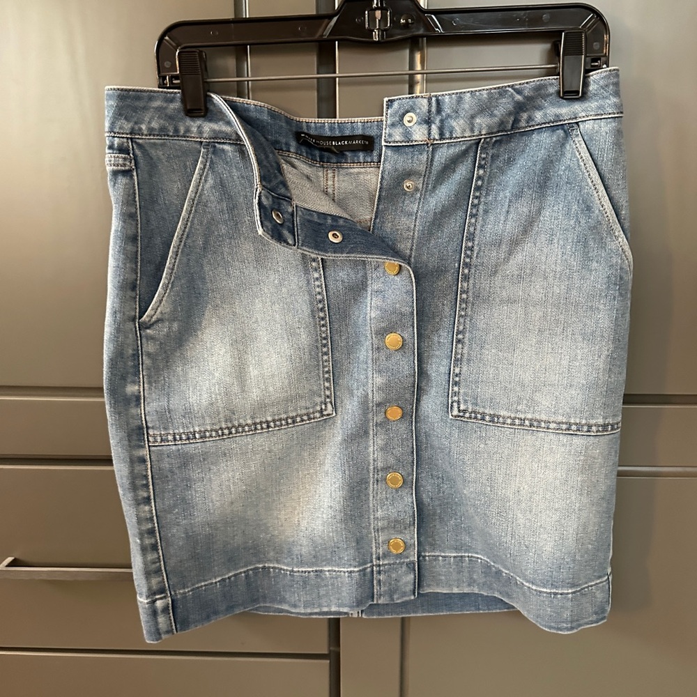 Cute and casual WHBM denim skirt